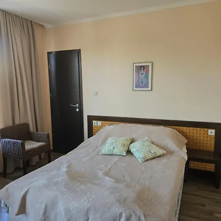 Golden Sands - Sirena 222 *